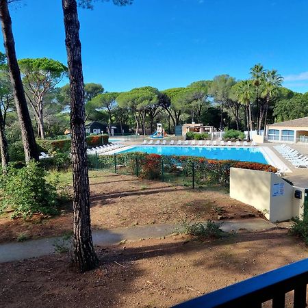 Studio 4P Vue Piscine St Raphael Valescure - Au Coeur Des Golfs Saint-Raphaël Exteriör bild